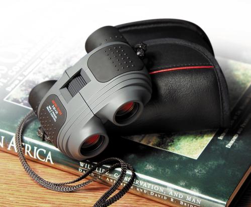 Ultra Compact Micro-Zoom Binoculars